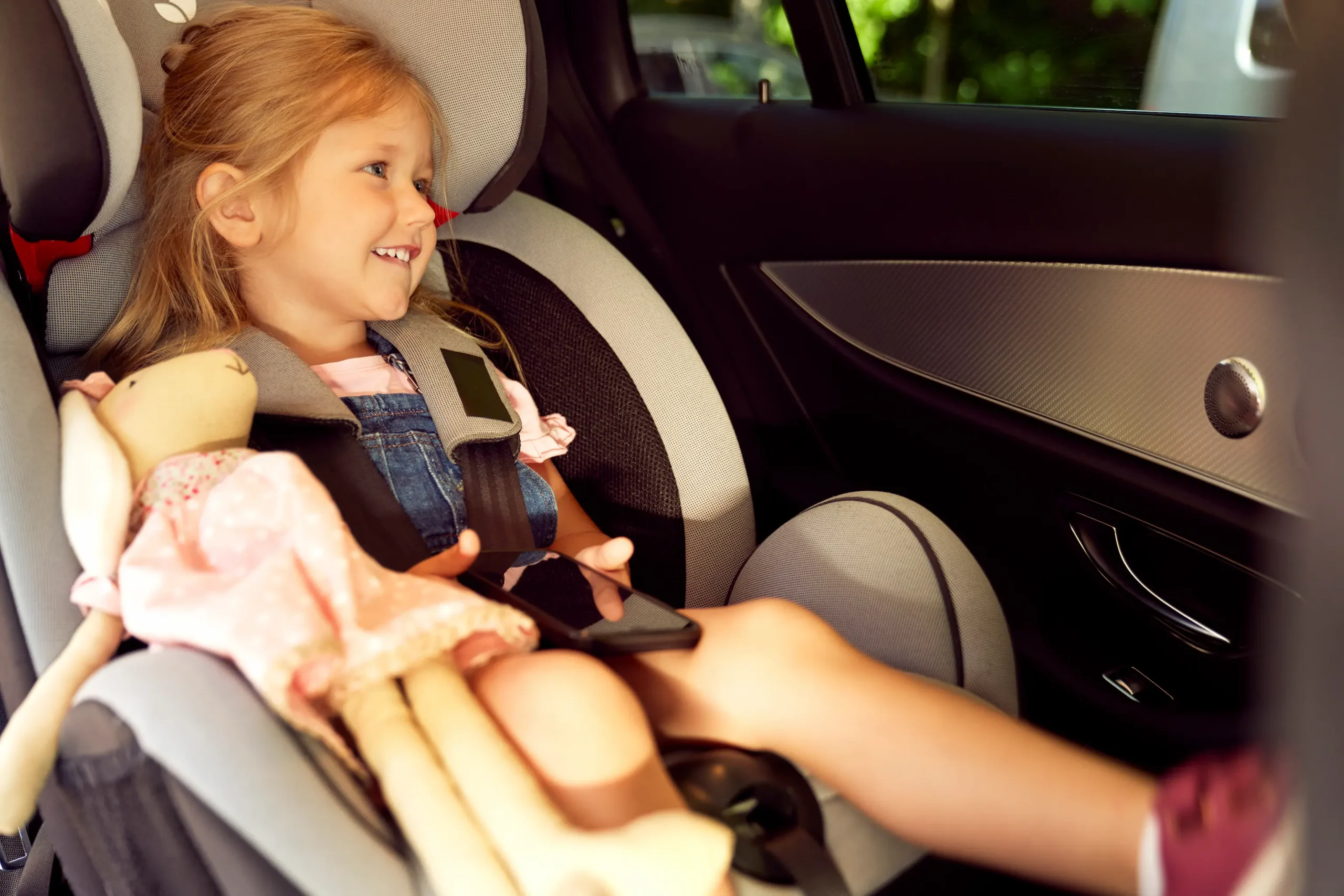 Family airport transfer with child seat